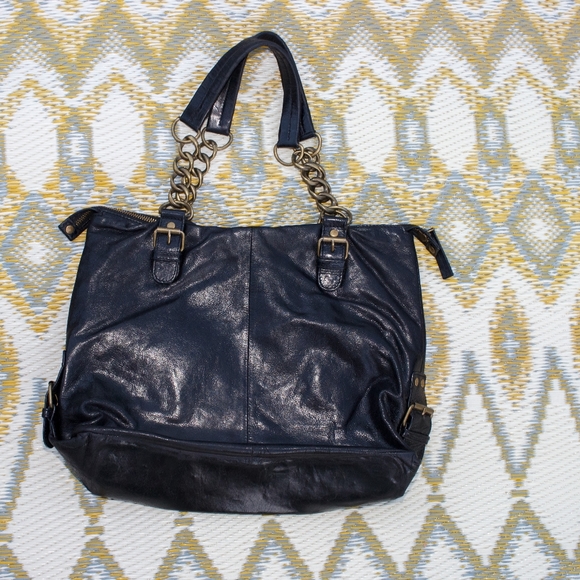 Black Leather Shoulder Bag - Picture 2 of 8